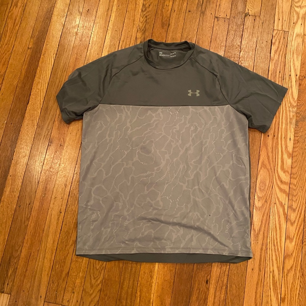 Under Armour Emboss Tee